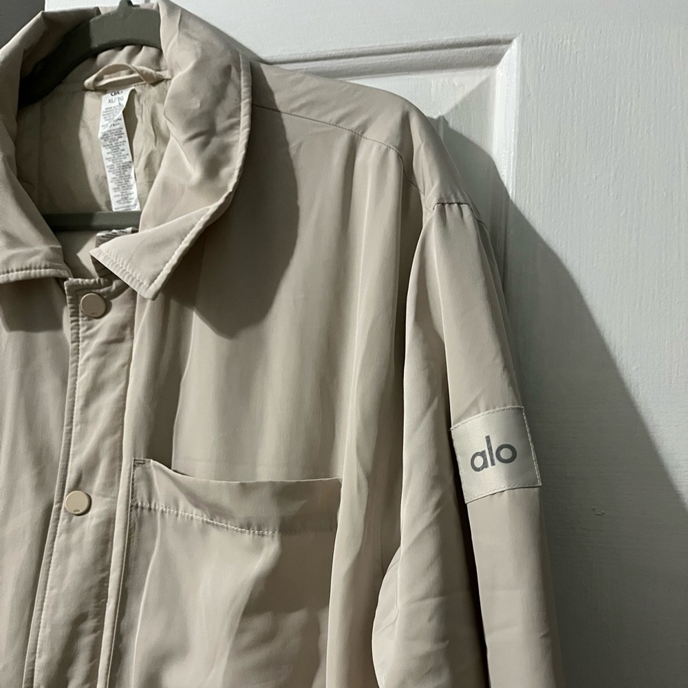 Alo Yoga Legend Jacket - Picture 3 of 6
